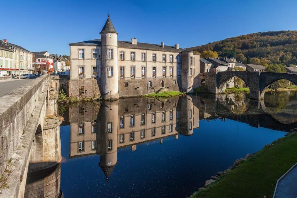 Gite Belfortes Plein Coeur De Brassac Brassac  Exterior photo